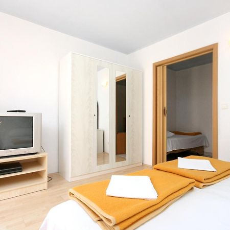 Apartments By The Sea Promajna, Makarska - 2673 Habitación foto